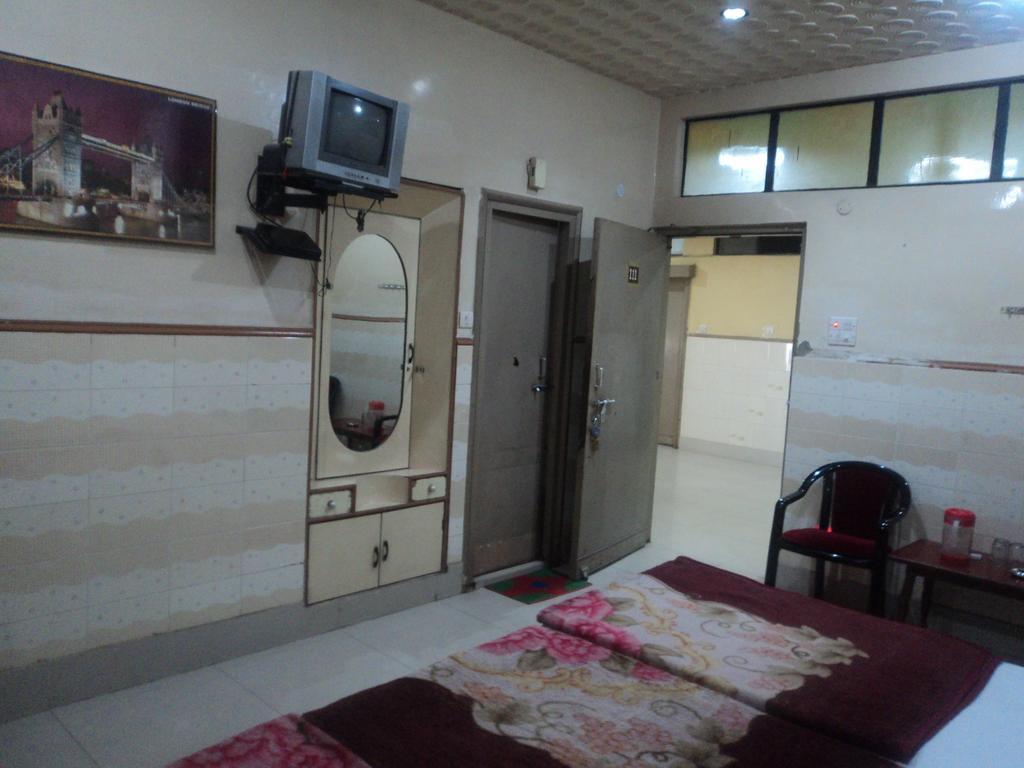 Hotel Jyoti 瓦拉纳西 外观 照片